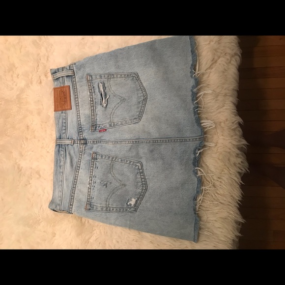Levis Jean skirt - Picture 3 of 3